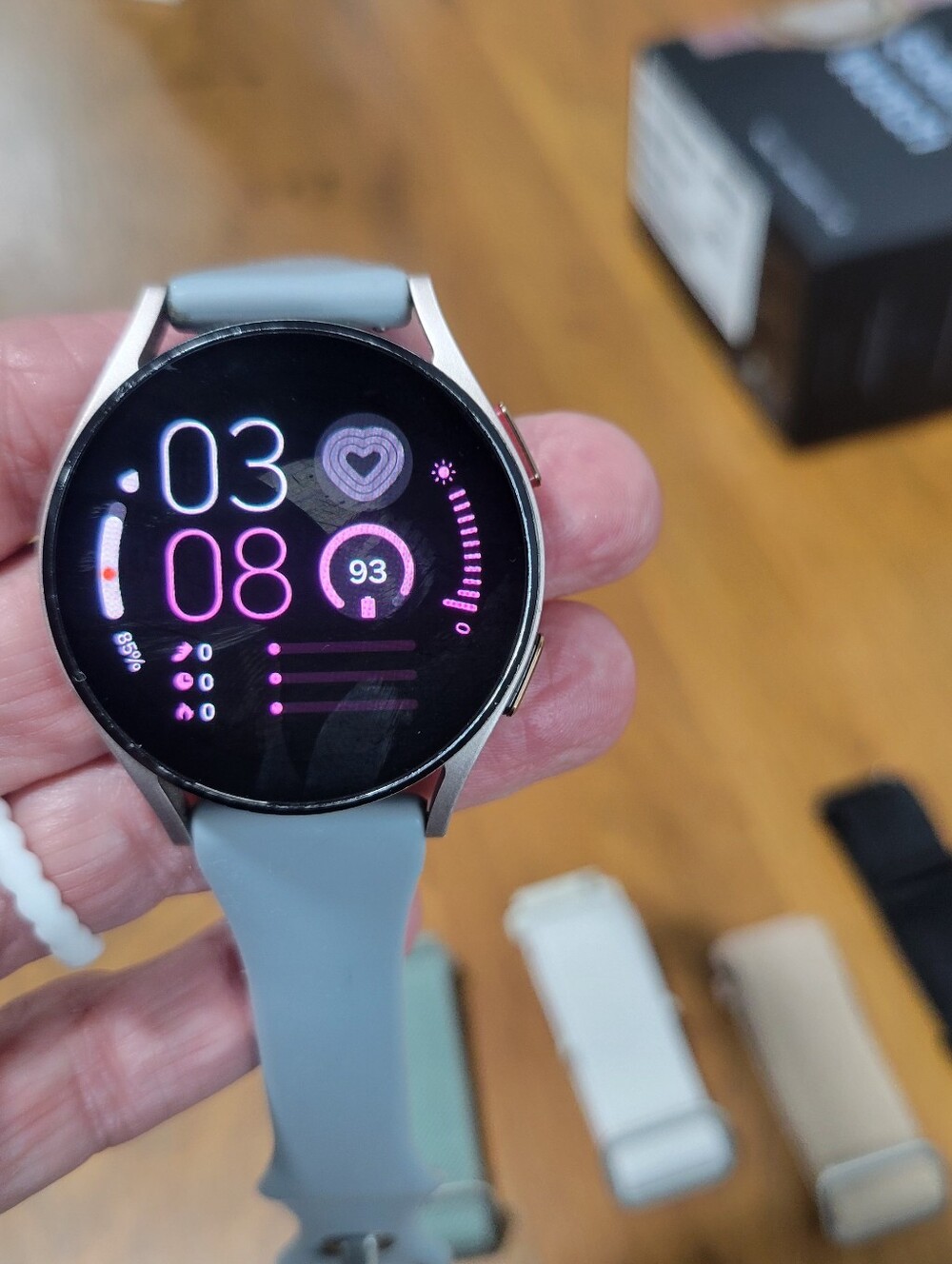 Samsung Galaxy Watch SM-R815U Rose Gold 42mm Good Condition w/ 7 Bands - Picture 6 of 9
